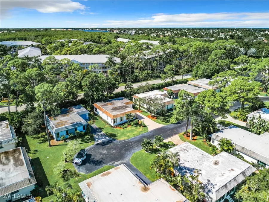 375 Carnaby Court #54, Naples, FL 34112 - Image #2
