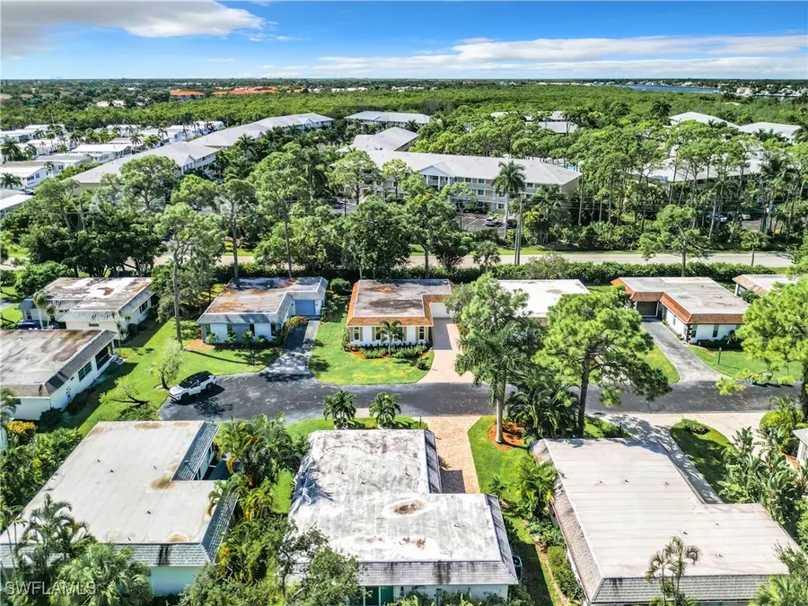 375 Carnaby Court #54, Naples, FL 34112 - Image #3