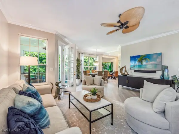 241 Colonade Circle, Naples, FL 34103