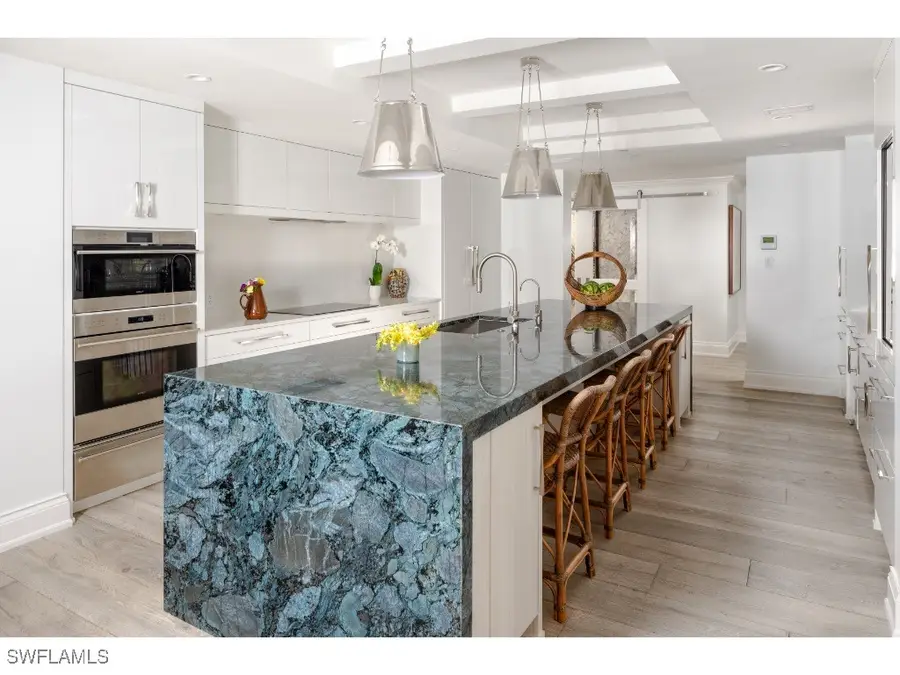 370 11th Avenue S #2, Naples, FL 34102 - #2