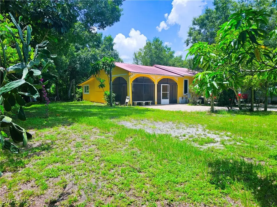 571 E Lincoln Avenue, Labelle, FL 33935 - Image #3