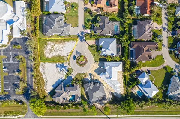 8726 Lakefront Court, Fort Myers, FL 33908