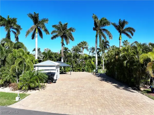 5861 Maplewood Court, Fort Myers, FL 33905