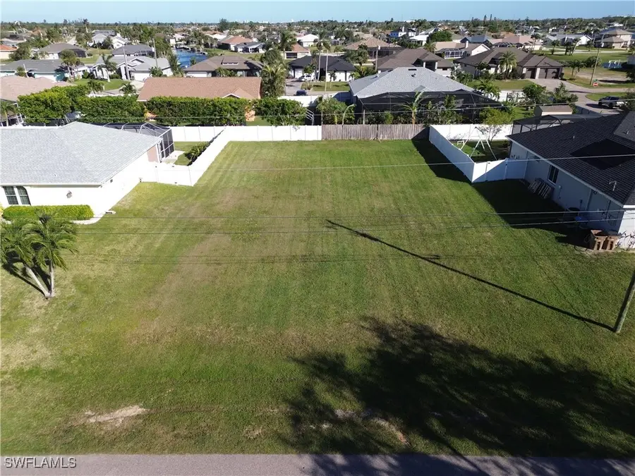 925 SW 6th Court, Cape Coral, FL 33991 - #2