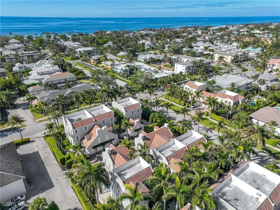 334 8th Avenue S #7, Naples, FL 34102 - Image #2