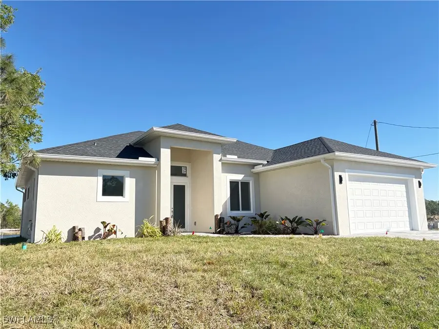 423 Harshaw Street, Lehigh Acres, FL 33974 - Image #3