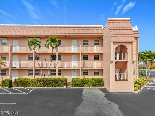 170 Turtle Lake Court #211, Naples, FL 34105