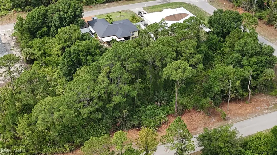 822 Carpenter Street E, Lehigh Acres, FL 33974 - Image #2