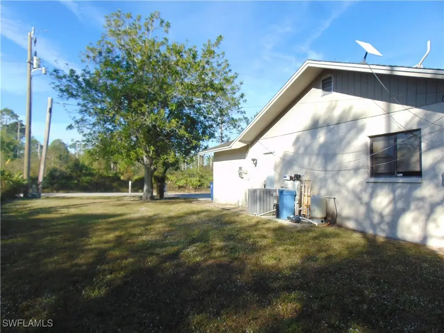 906 Wells Avenue, Lehigh Acres, FL 33972 - Image #3