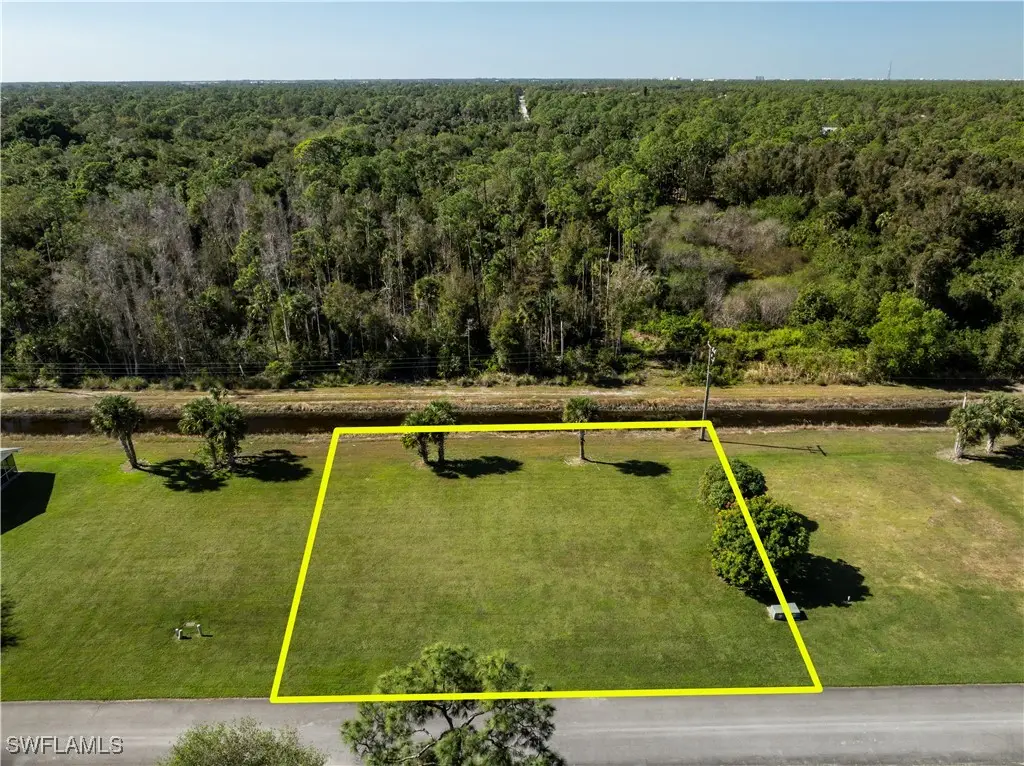 4001 Skyway Dr Lot#20, Naples, FL 34112-2926 - #1
