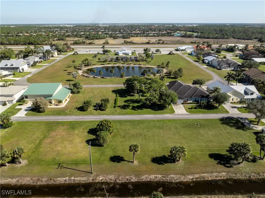 4001 Skyway Dr Lot#20, Naples, FL 34112-2926 - #3