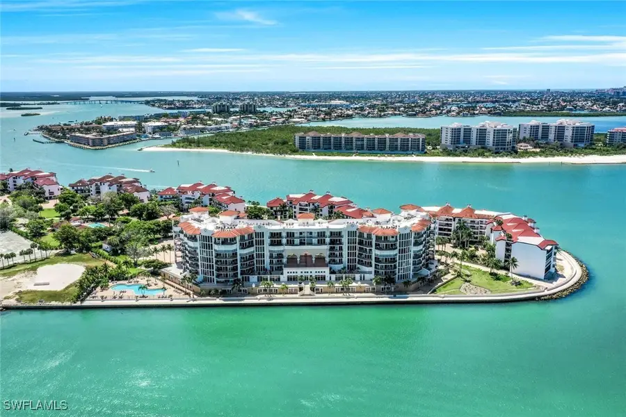 700 La Peninsula Boulevard #401, Naples, FL 34113 - Image #3