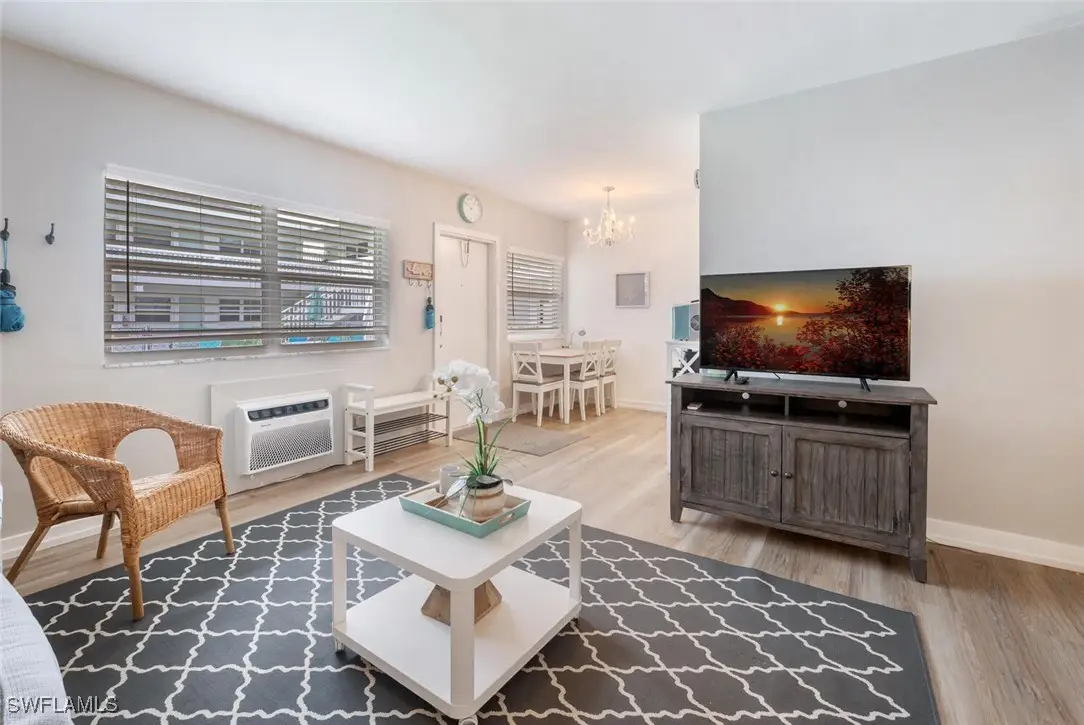 532 4th Ave S #2, Naples, FL 34102 - Image #1