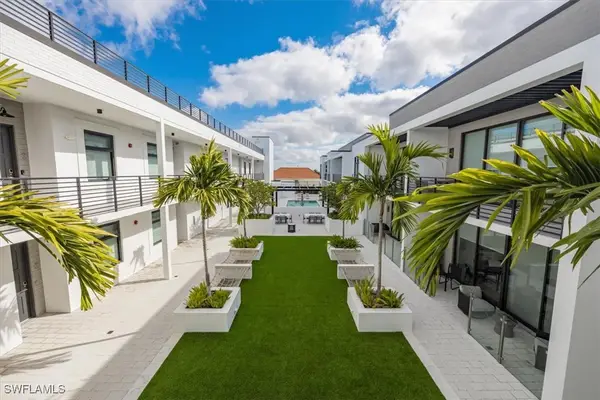 850 Central Avenue #311, Naples, FL 34102