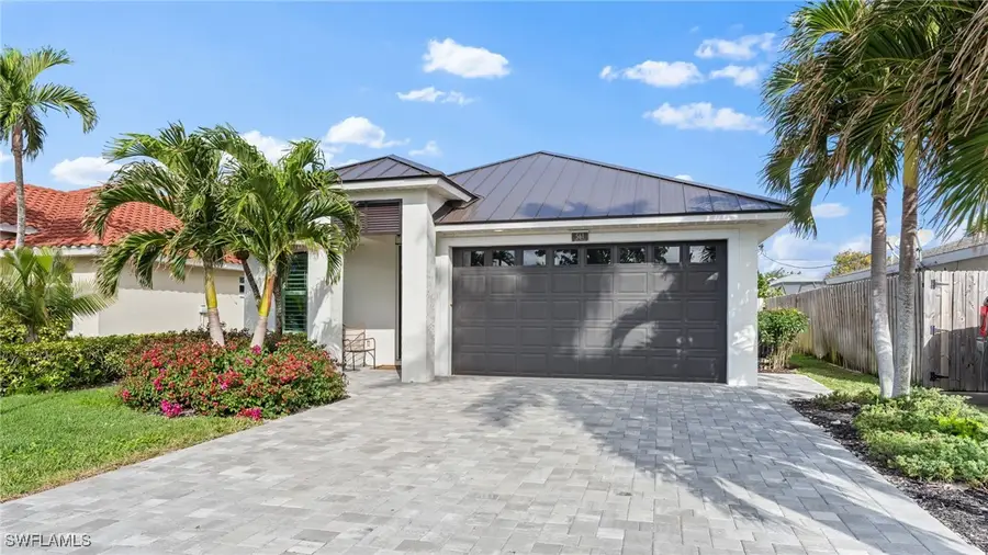 561 94th Avenue N, Naples, FL 34108 - Image #2