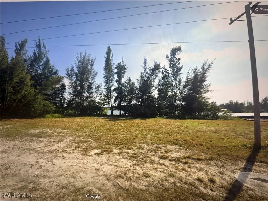 1624 SW 4th Street, Cape Coral, FL 33991 - #1