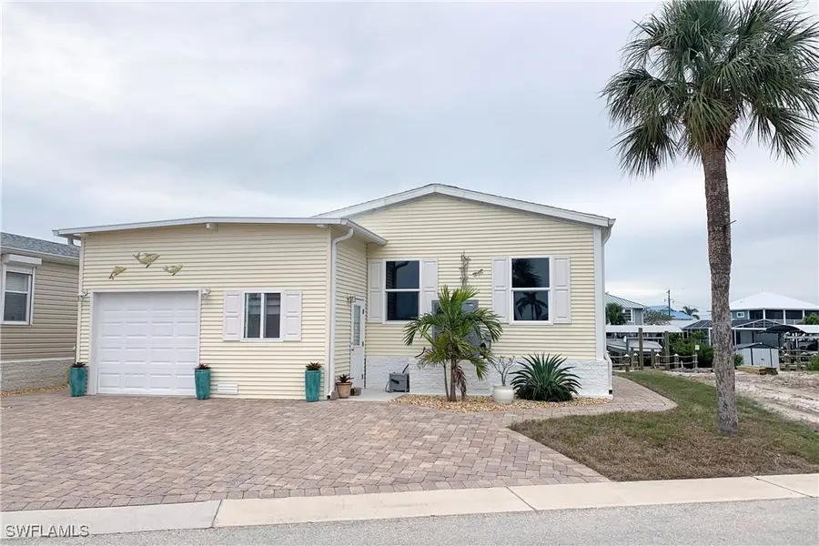 11580 Dogwood Lane, Fort Myers Beach, FL 33931 - Image #2