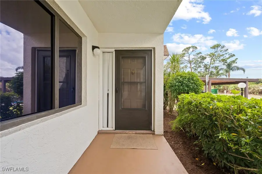 13663 Mcgregor Village Drive #19, Fort Myers, FL 33919 - Image #3