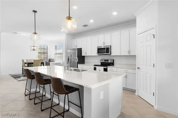 2375 Montserrat Lane #201, Naples, FL 34120