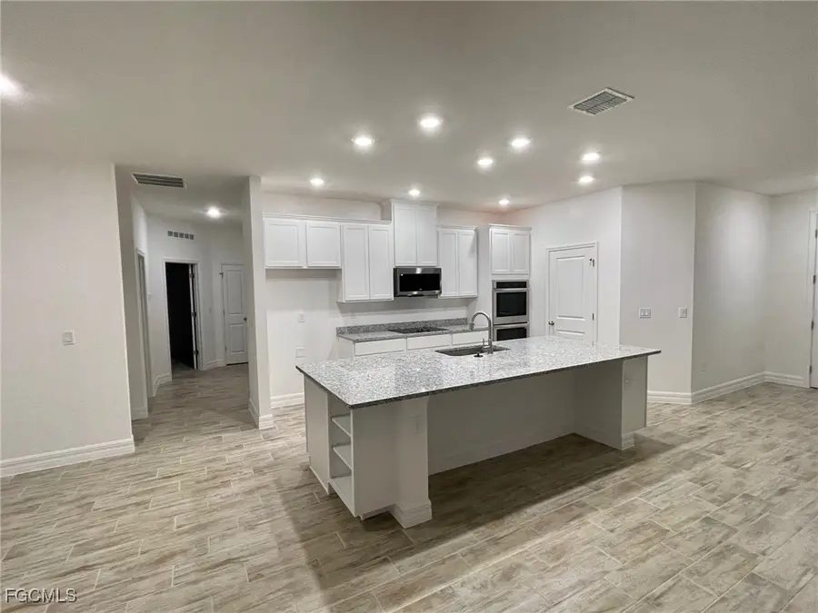 3008 SE 1st Avenue, Cape Coral, FL 33904 - Image #3