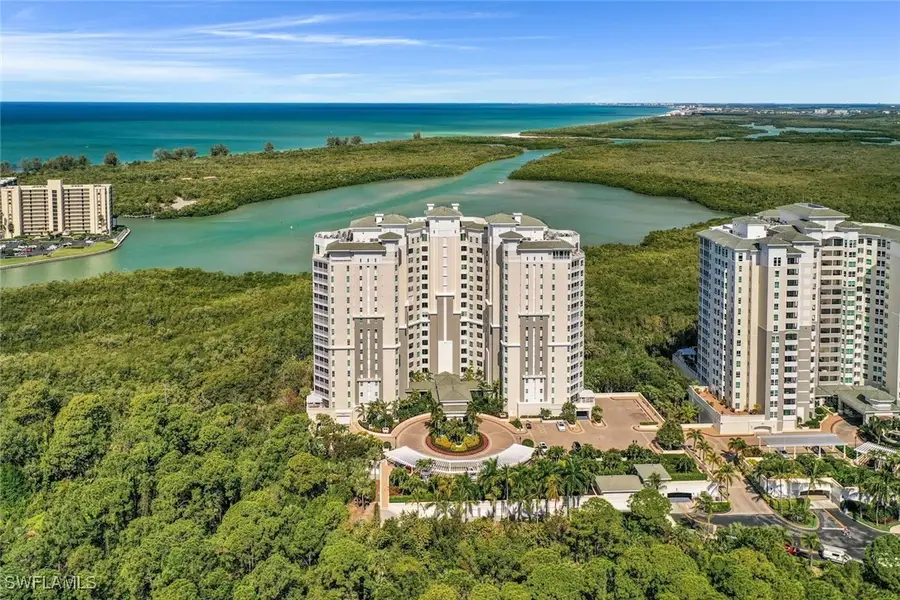 295 Grande Way #405, Naples, FL 34110 - Image #3