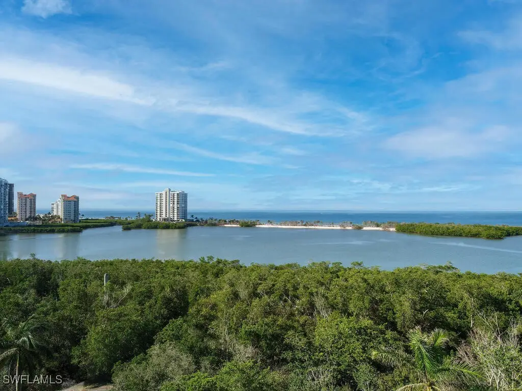 5555 Heron Point Drive #902, Naples, FL 34108 - Image #1