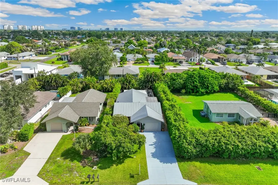 715 96th Avenue N, Naples, FL 34108 - Image #2