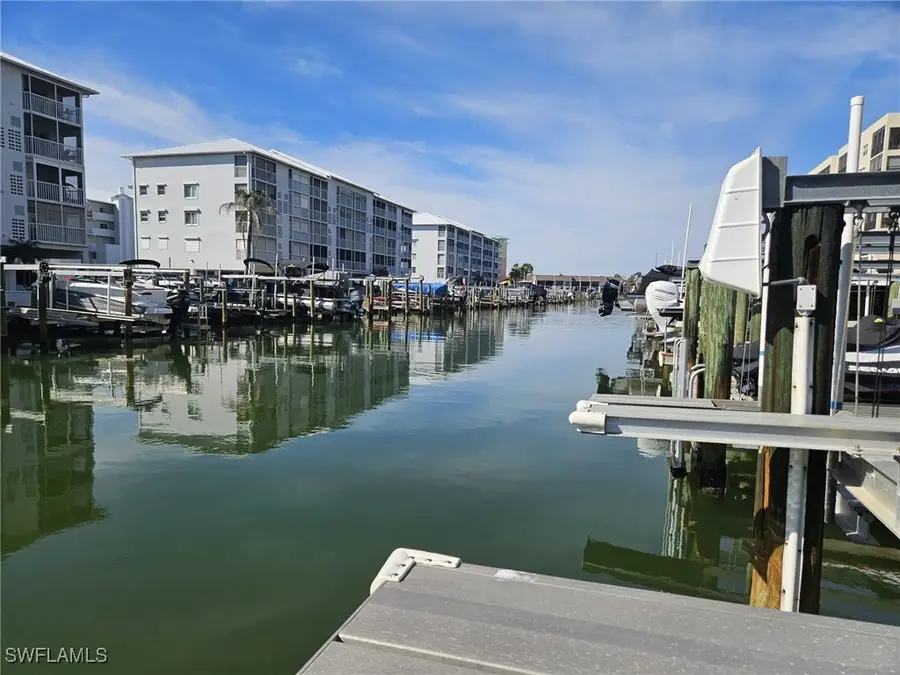 Hibiscus Boat Dock Bay Beach #20 Lane, Fort Myers Beach, FL 33931 - Image #3