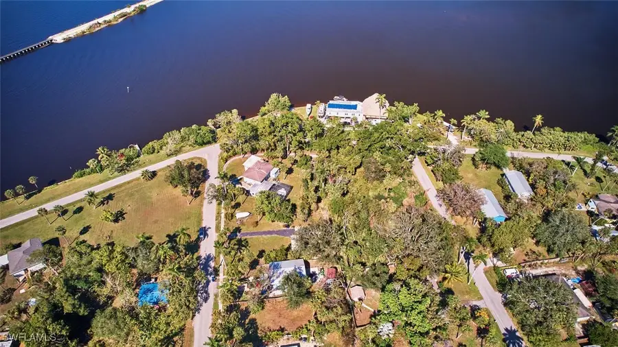 213 Delray Avenue, Fort Myers, FL 33905 - Image #2