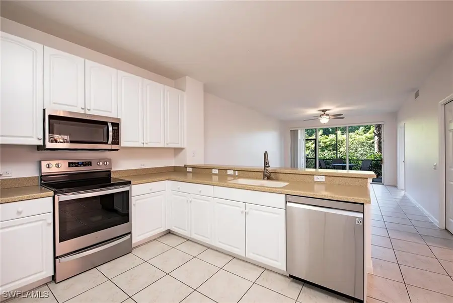 10025 Heather Lane #702, Naples, FL 34119 - Image #3