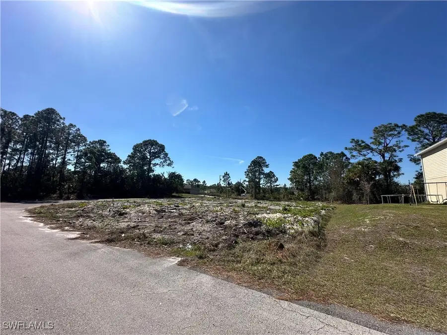 558 Aspen Avenue S, Lehigh Acres, FL 33974 - Image #3