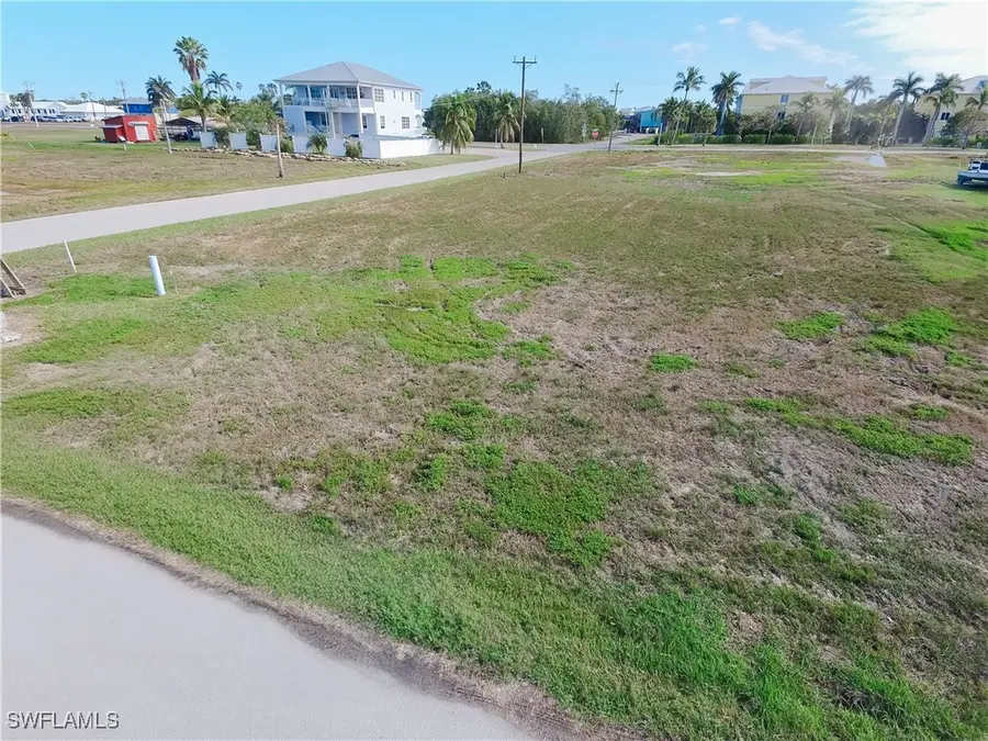 301 Storter Avenue S, Everglades City, FL 34139 - Image #2