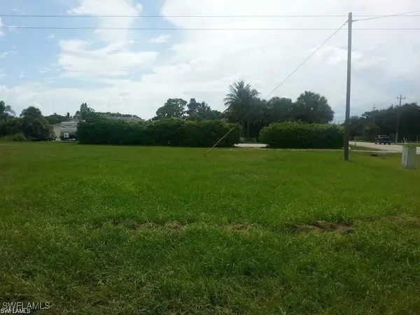 27010 Holly Lane, Bonita Springs, FL 34135