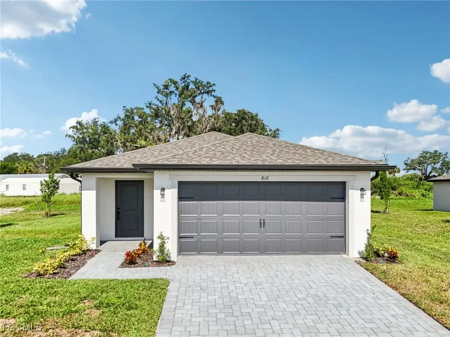 816 Gen D Macarthur Avenue, Labelle, FL 33935 - Image #2