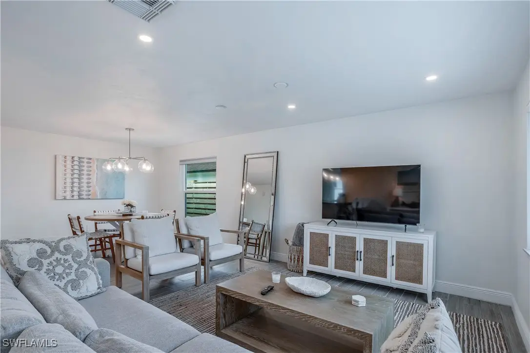 718 103rd Avenue N, Naples, FL 34108 - Image #1