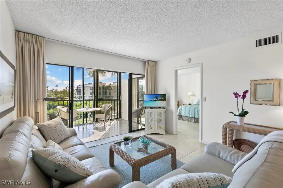 21440 Bay Village Drive #124, Fort Myers Beach, FL 33931 - Image #3