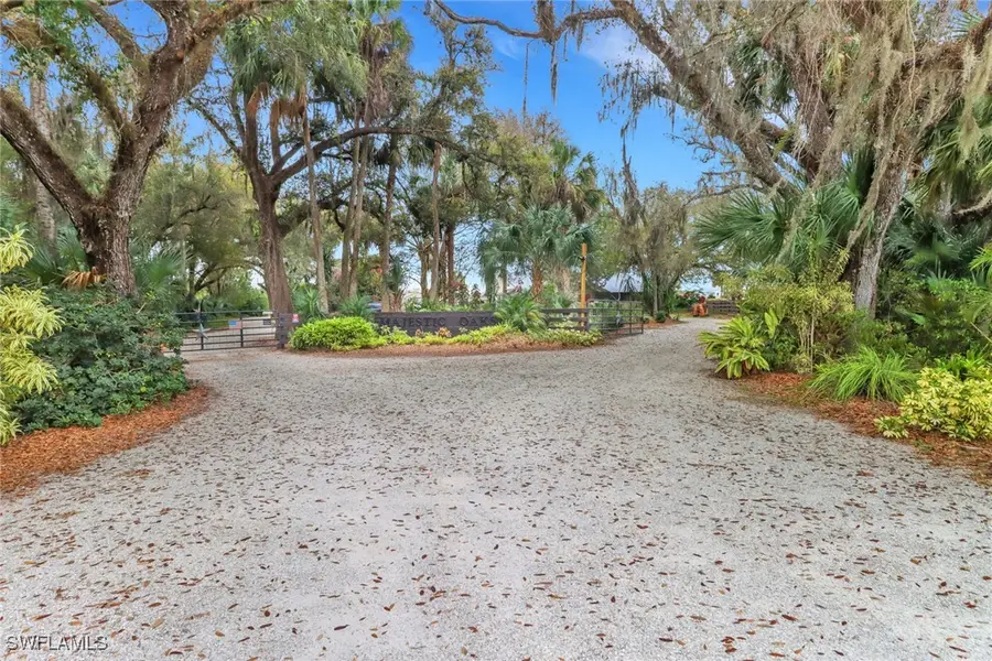 22051 N River Road, Alva, FL 33920 - Image #2