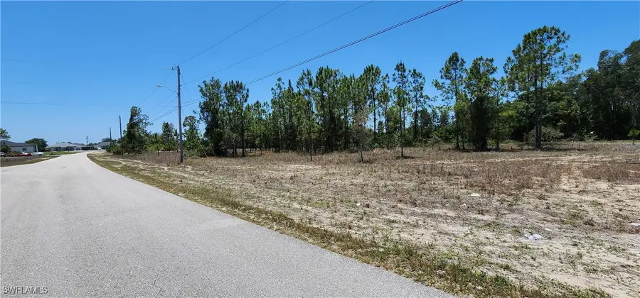 318 Petite Avenue, Lehigh Acres, FL 33974 - Image #2