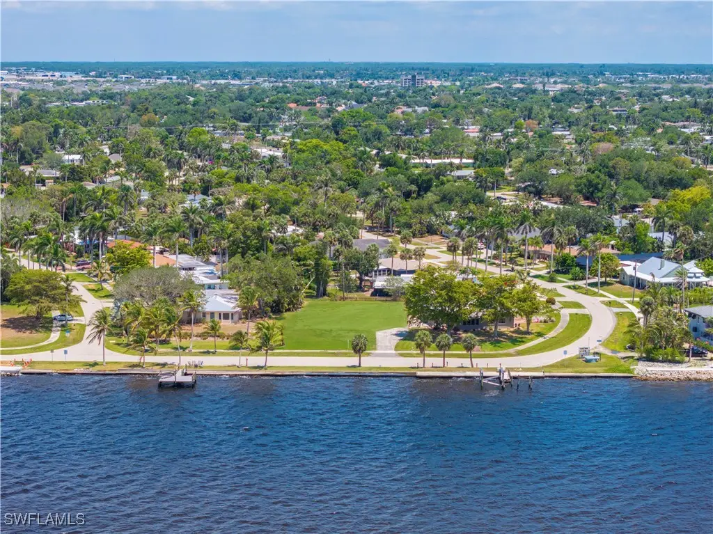 6105 W Riverside Drive, Fort Myers, FL 33919 - Image #1