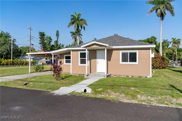 1157 4th Way, North Fort Myers, FL 33903