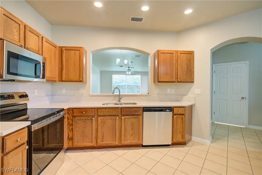 9642 Roundstone Circle, Fort Myers, FL 33967 - Image #3