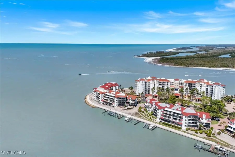 642 La Peninsula Boulevard, Naples, FL 34113 - Image #3