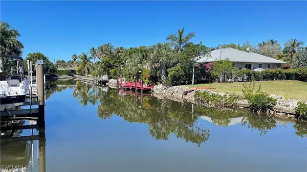 2723 Shoreview Drive, Naples, FL 34112