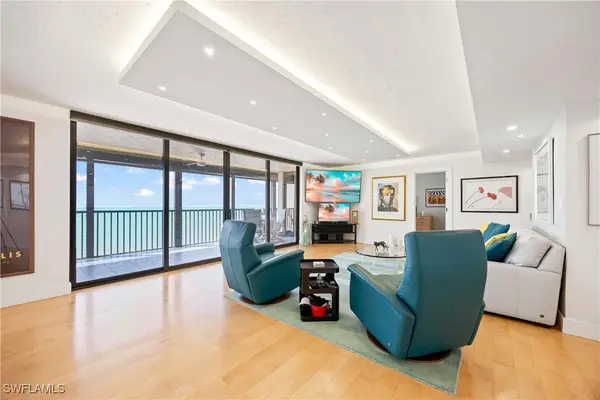 9653 Gulf Shore Drive #702, Naples, FL 34108