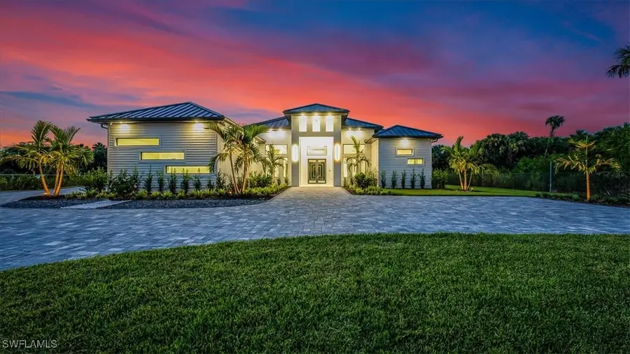 123 10th Avenue Nw, Naples, FL 34120 - Image #2