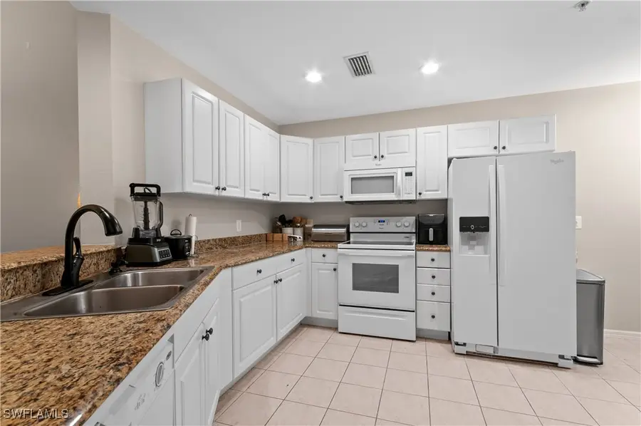 12100 Summergate Circle #101, Fort Myers, FL 33913 - Image #3