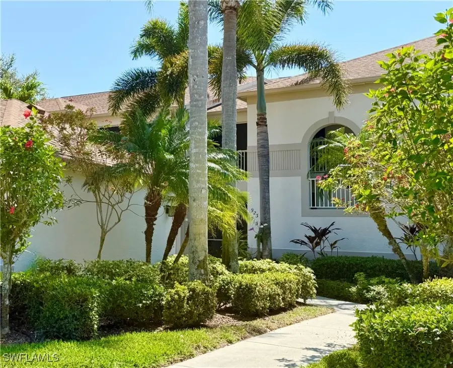 8520 Naples Heritage Drive #923, Naples, FL 34112 - Image #2