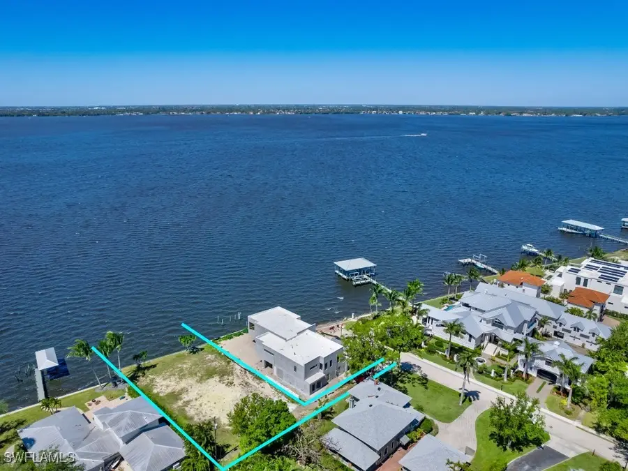 1204 Alhambra Drive, Fort Myers, FL 33901 - Image #3