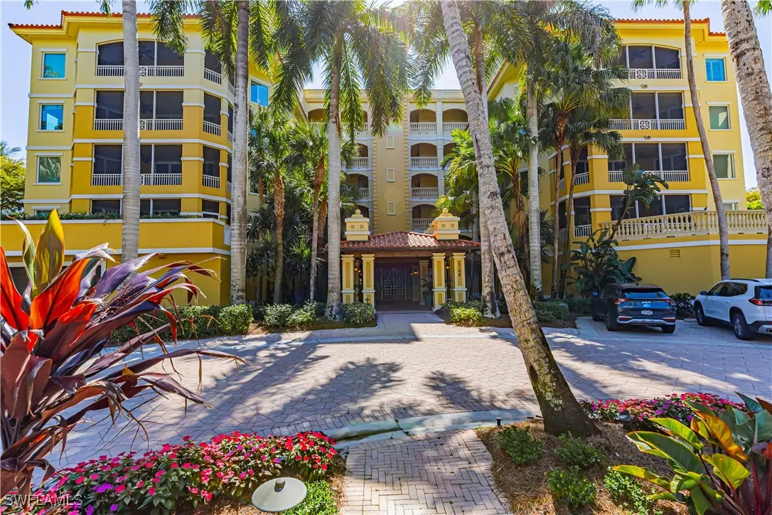 2748 Tiburon Boulevard E #C404, Naples, FL 34109 - Image #1