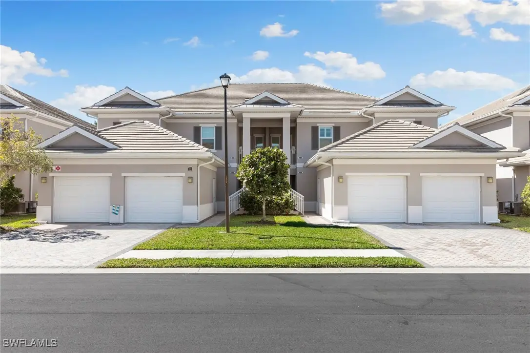 238 Indies Drive E #101, Naples, FL 34114 - Image #1